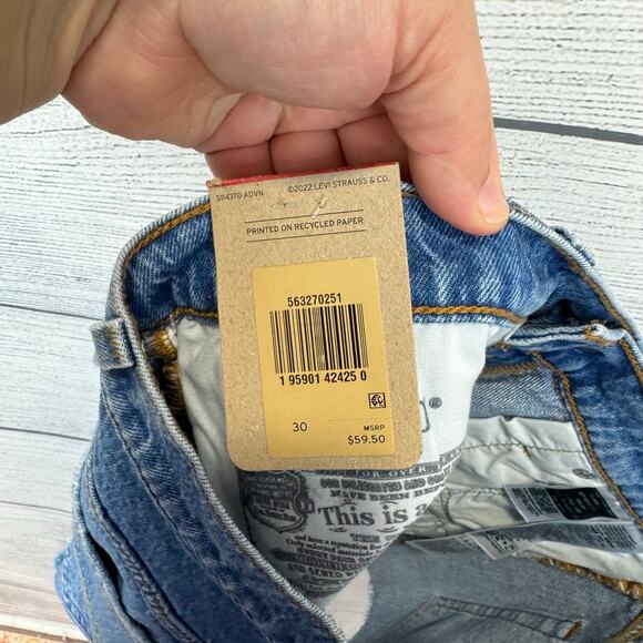 Levi's Women's 501 Medium Wash High Waisted Denim Shorts Size 30 - Picture 8 of 9